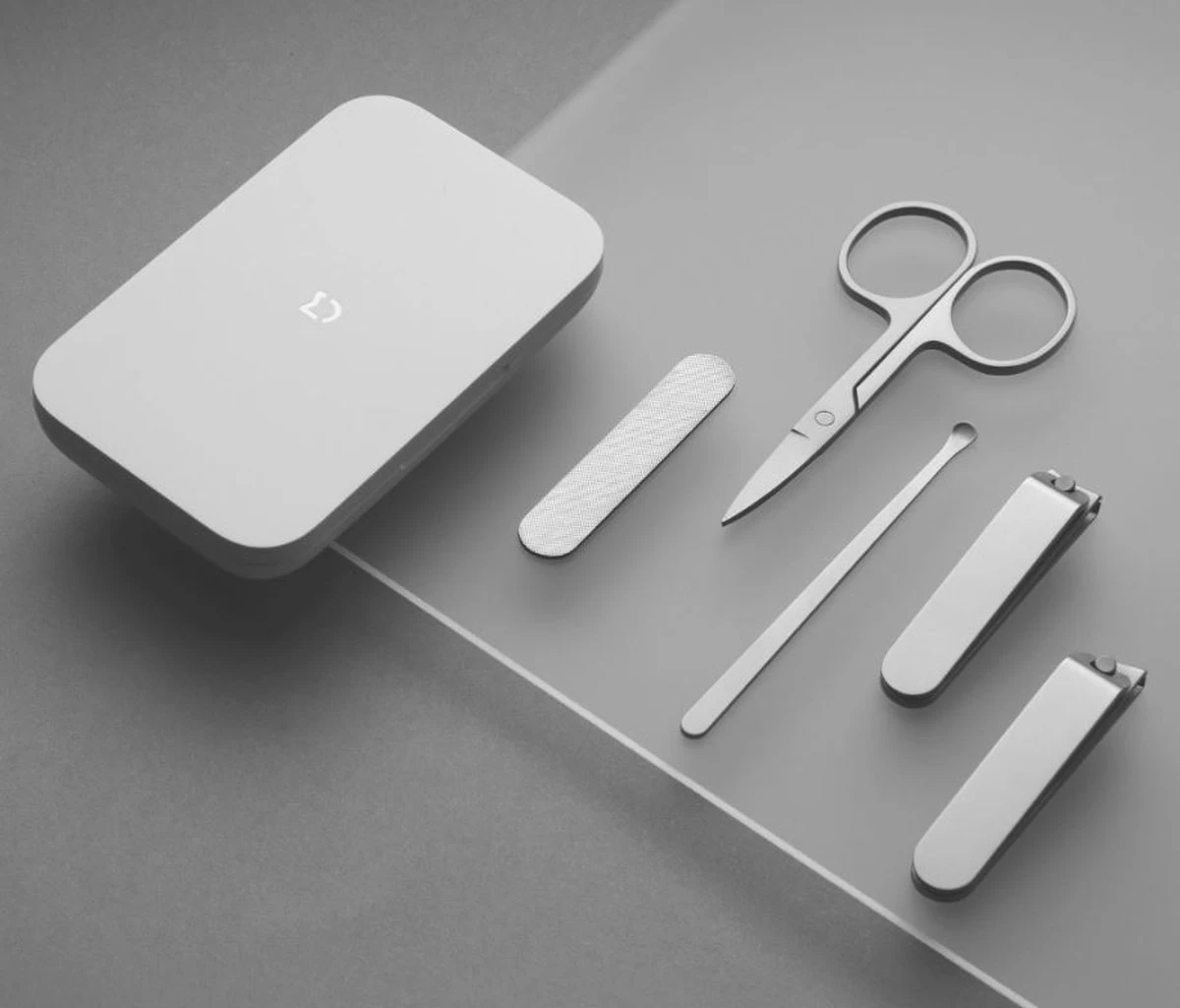 Xiaomi Professionele Nagel Set - Roestvrij Versterkt Staal - 5-delig - Compacte Opbergdoos - Handverzorging - Voetverzorging - Nagelknippers - Nagelschaar - Nagelvijl - Oorsmeer Verwijderaar - Travel Kit - Afbeelding 3