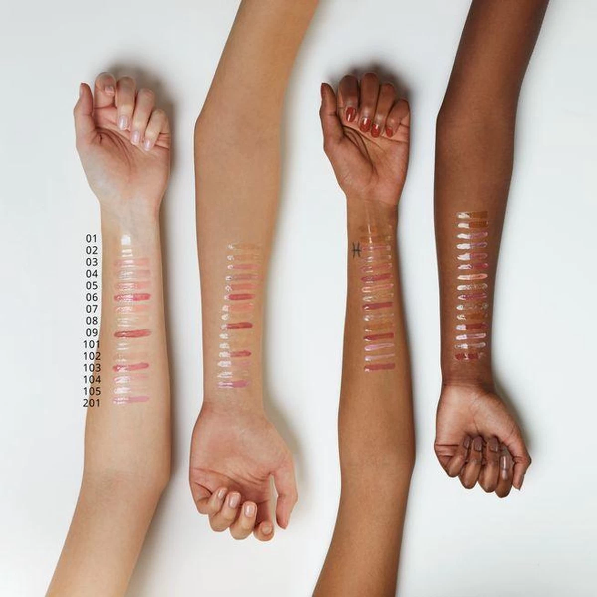 Essence Extreme Shine Volume Lipgloss 5 Ml 104 Nude Mood - Afbeelding 4