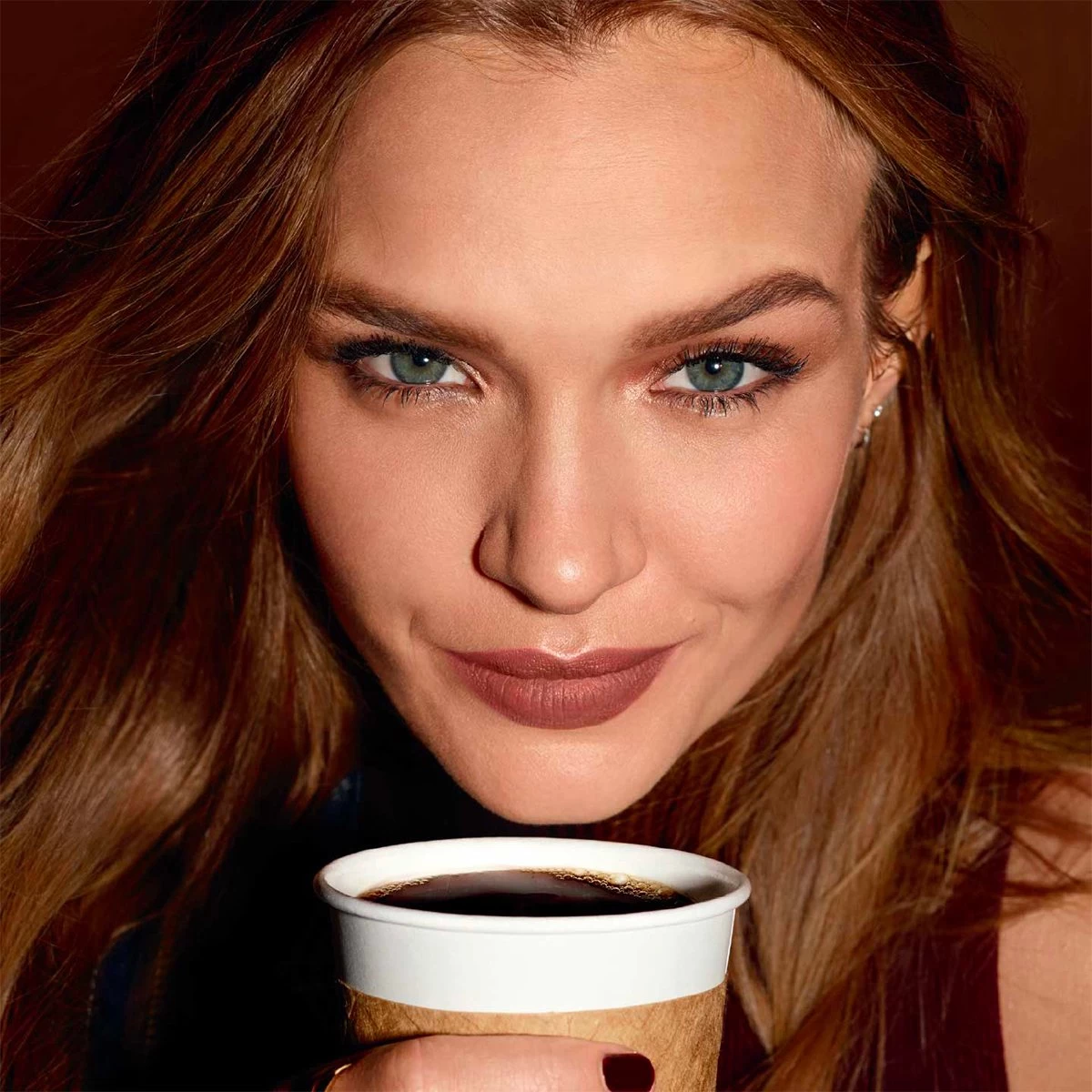 Maybelline SuperStay Matte Ink Lipstick - 260 Hazelnut Hypnotizer - Nude Lippenstift - 5 Ml - Afbeelding 14