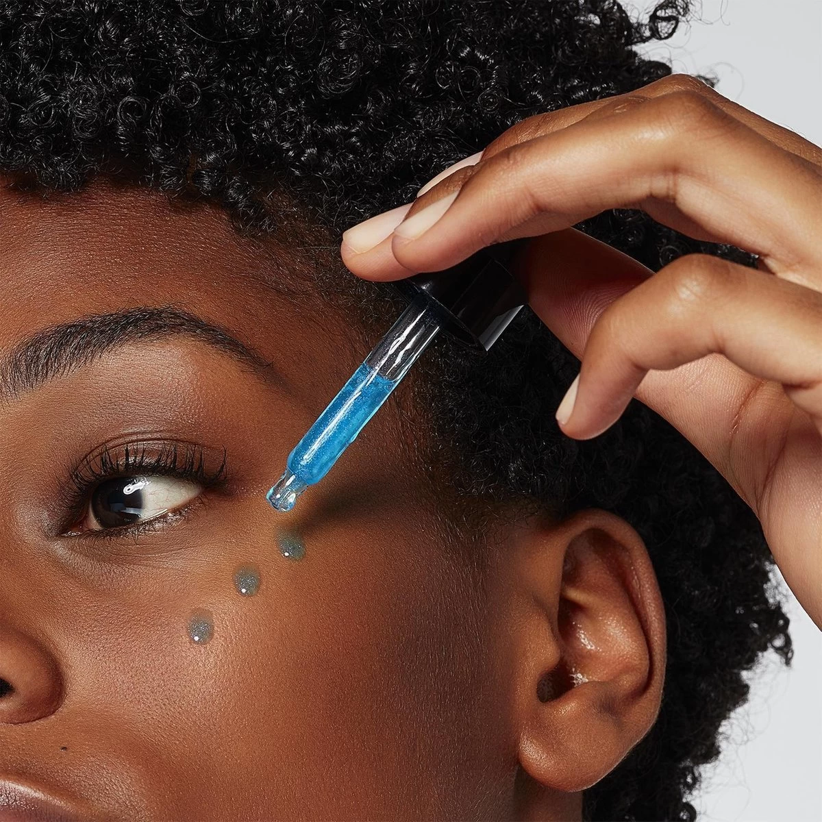 L’Oréal Paris Infalilible Prep Serum Magic Essence Drops - Vloeibare Primer - Afbeelding 2