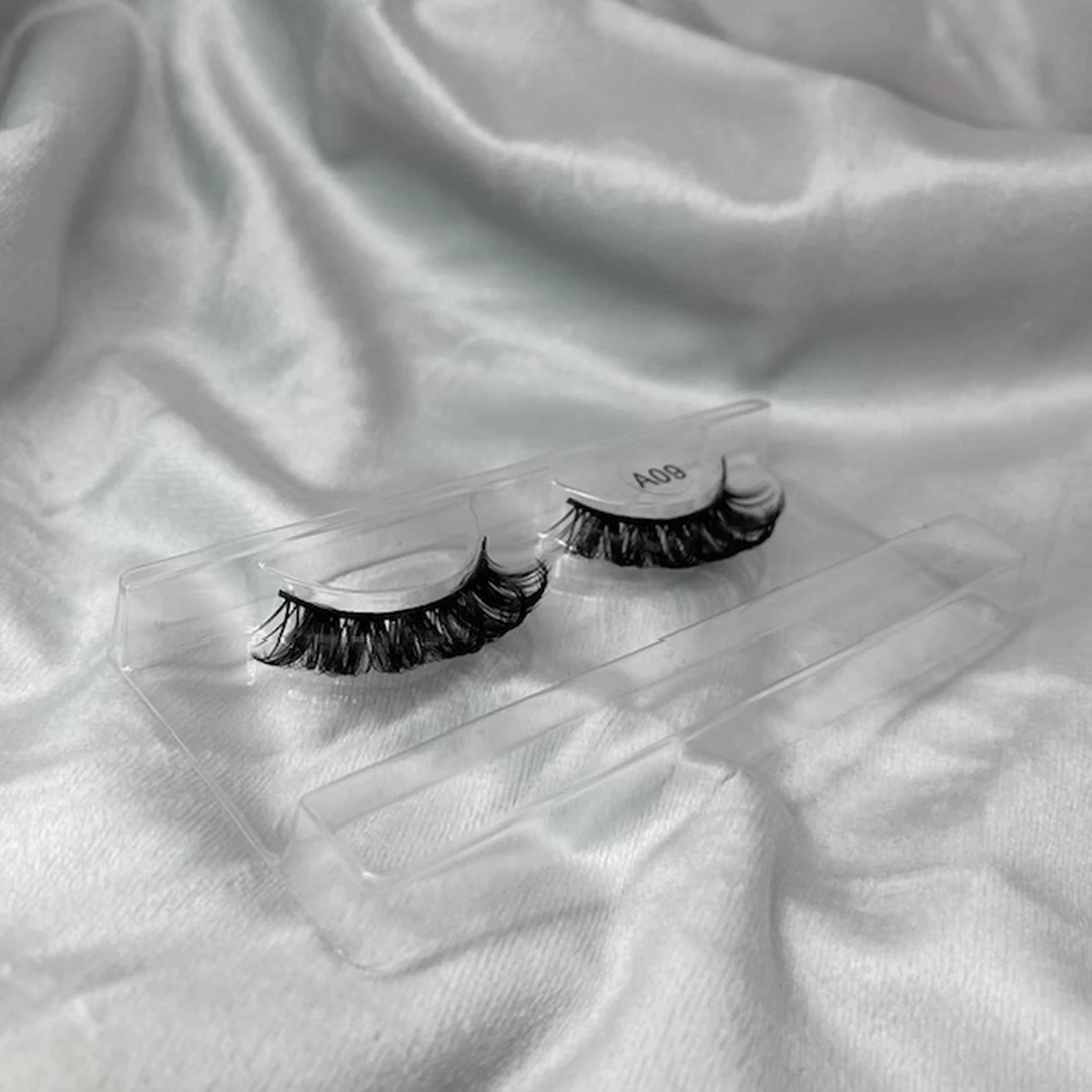 EHH BEAUTY - Lashes - Nepwimpers- Lash Exentions - Mooie Natuurlijke Wimpers - Volume Lashes - Russian Volume