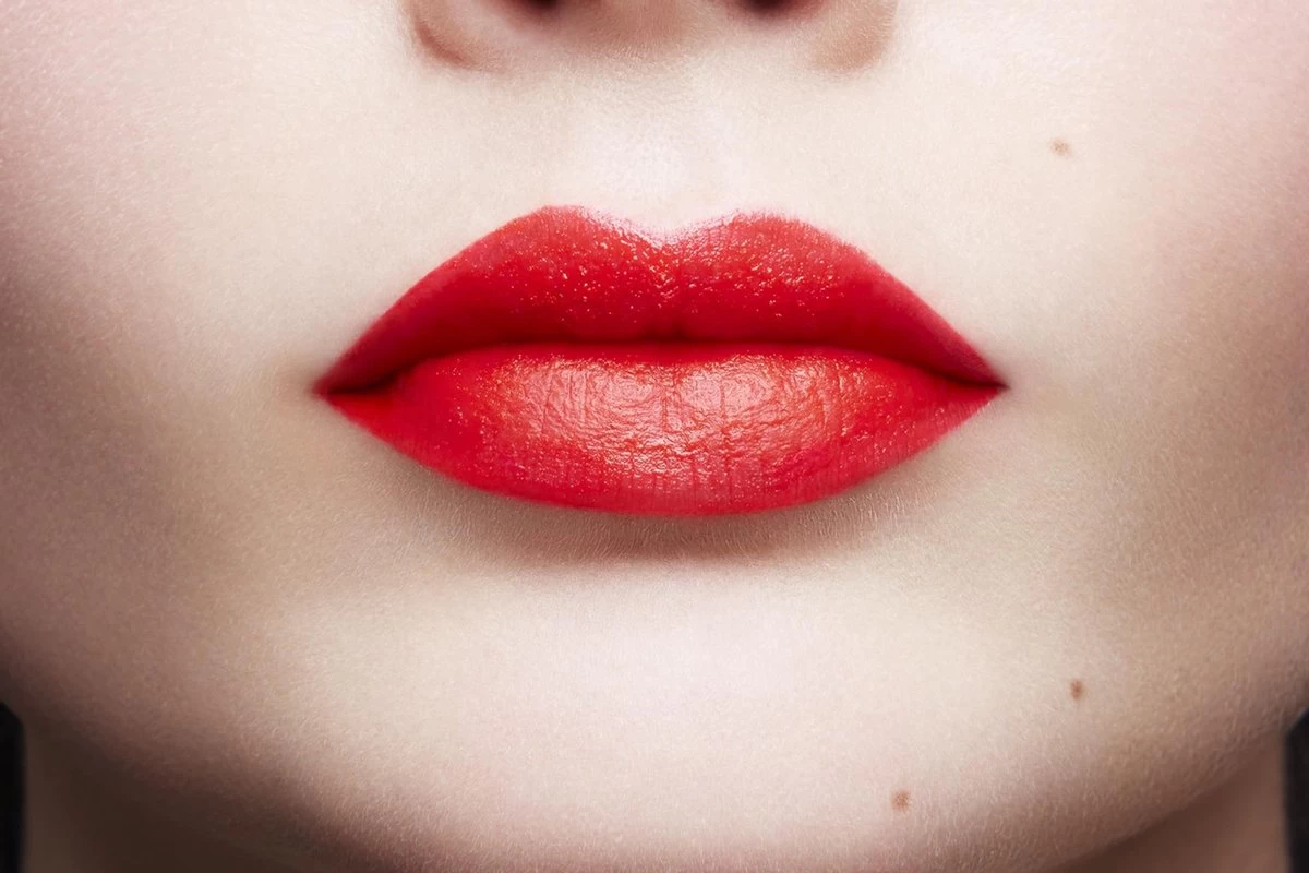 L'Oréal Paris Infallible Lip Paint Matte Lippenstift - 204 Red Actually - Afbeelding 3